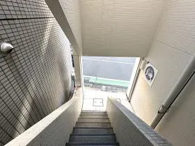 The Corner SHINJUKU(旧ツインズ新宿ビル)ビルの外観