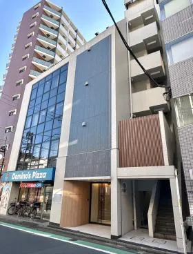 The Corner SHINJUKU(旧ツインズ新宿ビル)ビルの外観