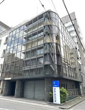 D&Iビルの外観