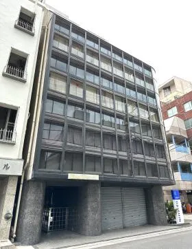 D&Iビルの外観
