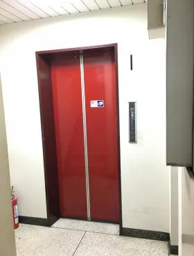竹ビルの外観