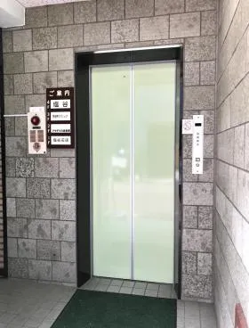 塩谷ビルの外観