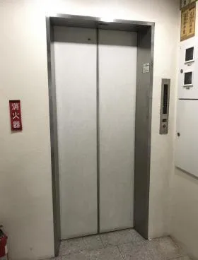 市谷薬王寺ビルの外観