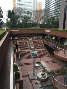 新宿センタービルの外観