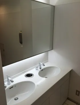 ビュレックス京橋の外観