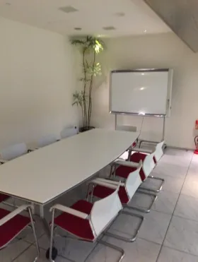ビュレックス京橋の外観