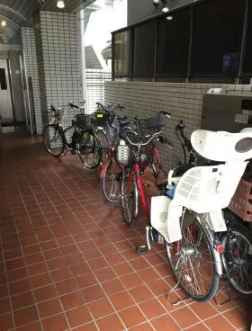 新宿山吹町ビルの外観