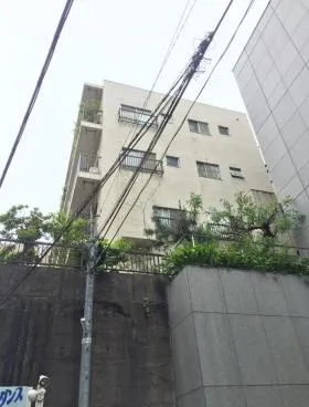末よし別館ビルの外観