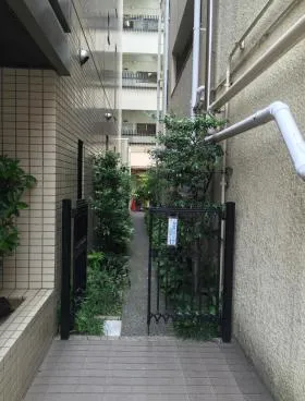 末よし別館ビルの外観