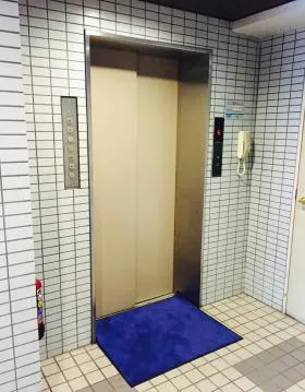 TYビルの外観