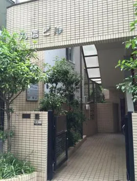 第一丸信ビルの外観