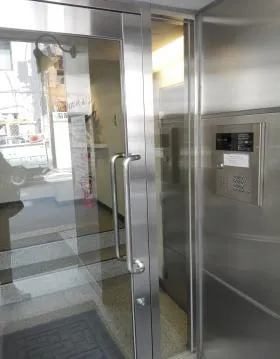 新橋パークサイドビルの外観