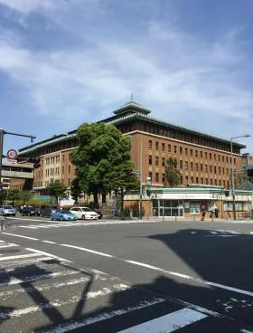 綜通横浜ビルの外観