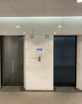 A-place渋谷金王の外観