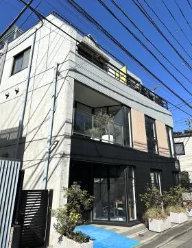 神宮前SUNWISEビルの外観