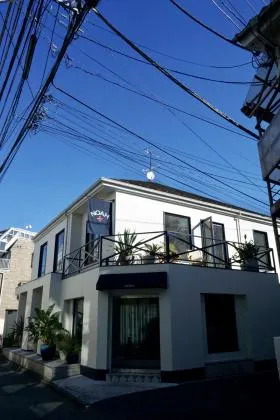 サニーレイ原宿の外観