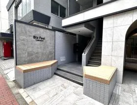 Biz FeeL田町(旧:オカザキ芝浦)ビルの外観