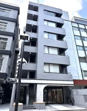 Biz FeeL田町(旧:オカザキ芝浦)ビルの外観