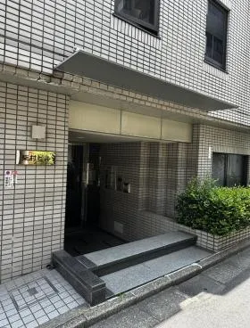 柴村ビルの外観