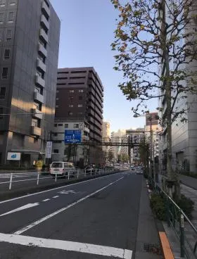 大木戸庁舎(四谷区民センター)ビルの外観
