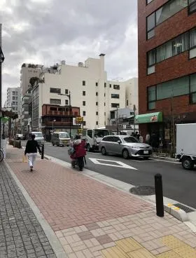アソルティ日本橋茅場町ビルの外観