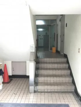 サンリバー六本木の外観