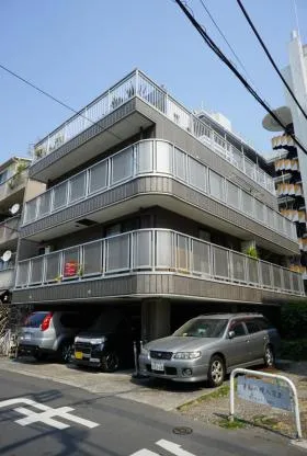 プラタ南麻布ビルの外観
