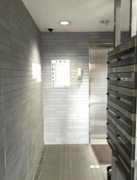 メゾン前田ビルの外観