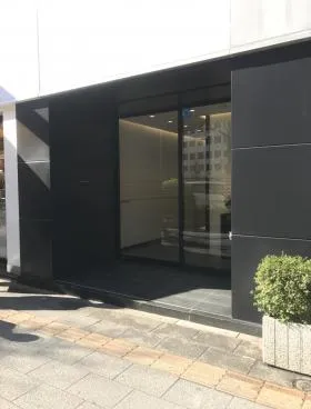 山上ビルの外観