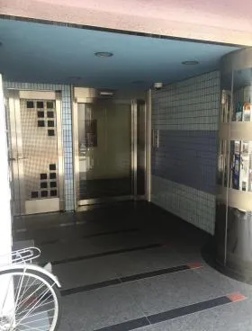 小伝馬町ビルの外観