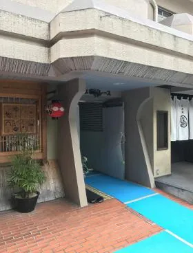 乃木坂プレースの外観