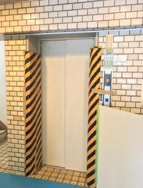 乃木坂プレースの外観