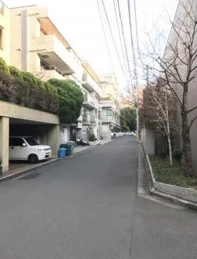 伊吹ハウスビルの外観
