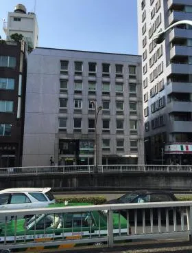 ローズベイ新宿の外観