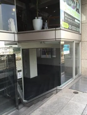 ローズベイ新宿の外観