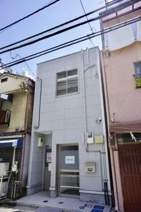 フィールド明神下の外観