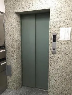 井門八重洲ビルの外観