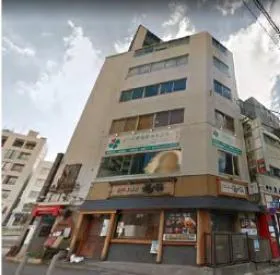 松屋ビルの外観