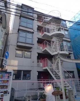 オフィスアイビルの外観