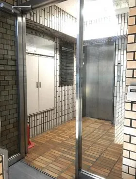 第5山京ビルの外観