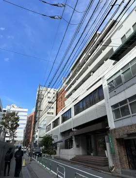 デコパージュ南青山ビルの外観
