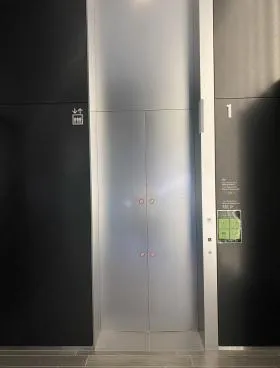 新虎通りCOREの外観