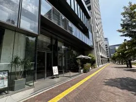 新虎通りCOREの外観