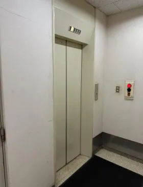 第1古谷ビルの外観