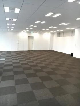 ハビウル西新橋の外観