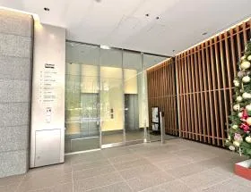 PMO西新橋の外観