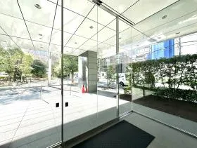 PMO西新橋の外観