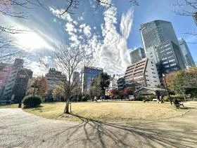 PMO西新橋の外観