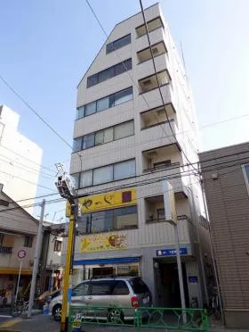 弥生ペガサスビルの外観