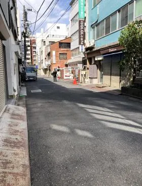 秋本ビルの外観